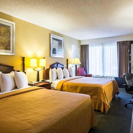 Quality Inn Манассас Экстерьер фото