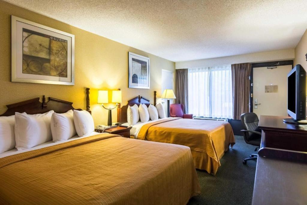 Quality Inn Манассас Экстерьер фото