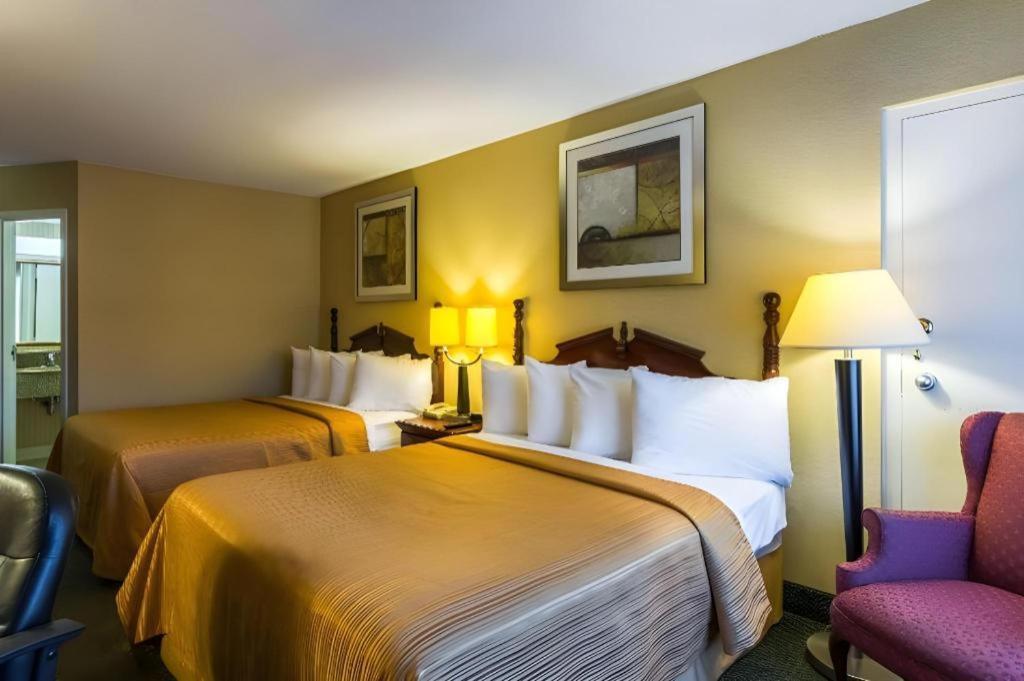 Quality Inn Манассас Экстерьер фото